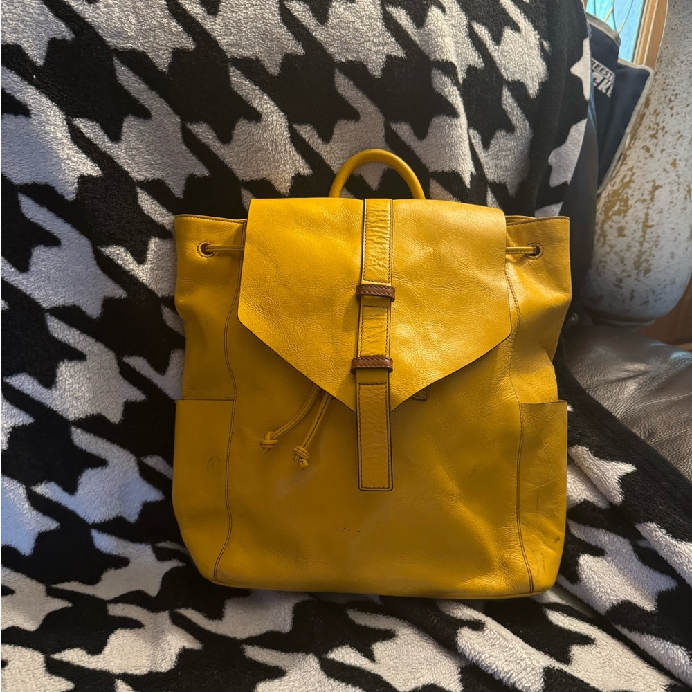 Vera Bradley Leather$15